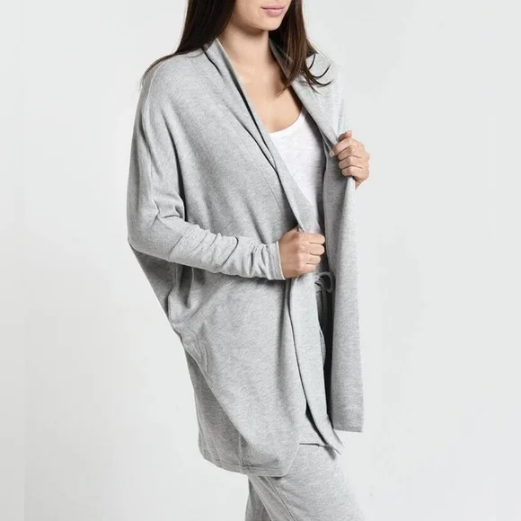 CUPCAKES AND CASHMERE Brentmoore open cardigan sweater in Heather grey - Picture 2 of 9